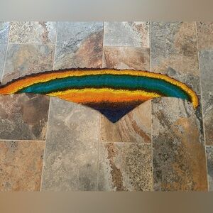 🧶 Hand knit shawl in asymmetrical triangle shape